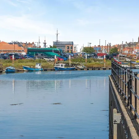 1 Bed In Oc-w815 * Whitby