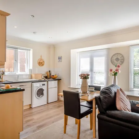 1 Bed In Oc-w815 Whitby